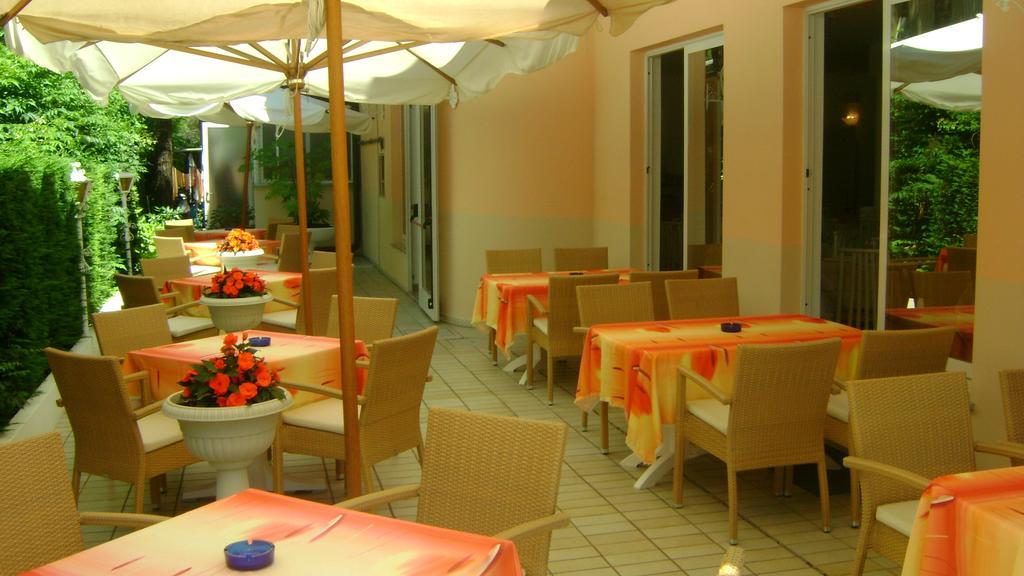 Hotel Villa Luisa Lignano Sabbiadoro Eksteriør billede